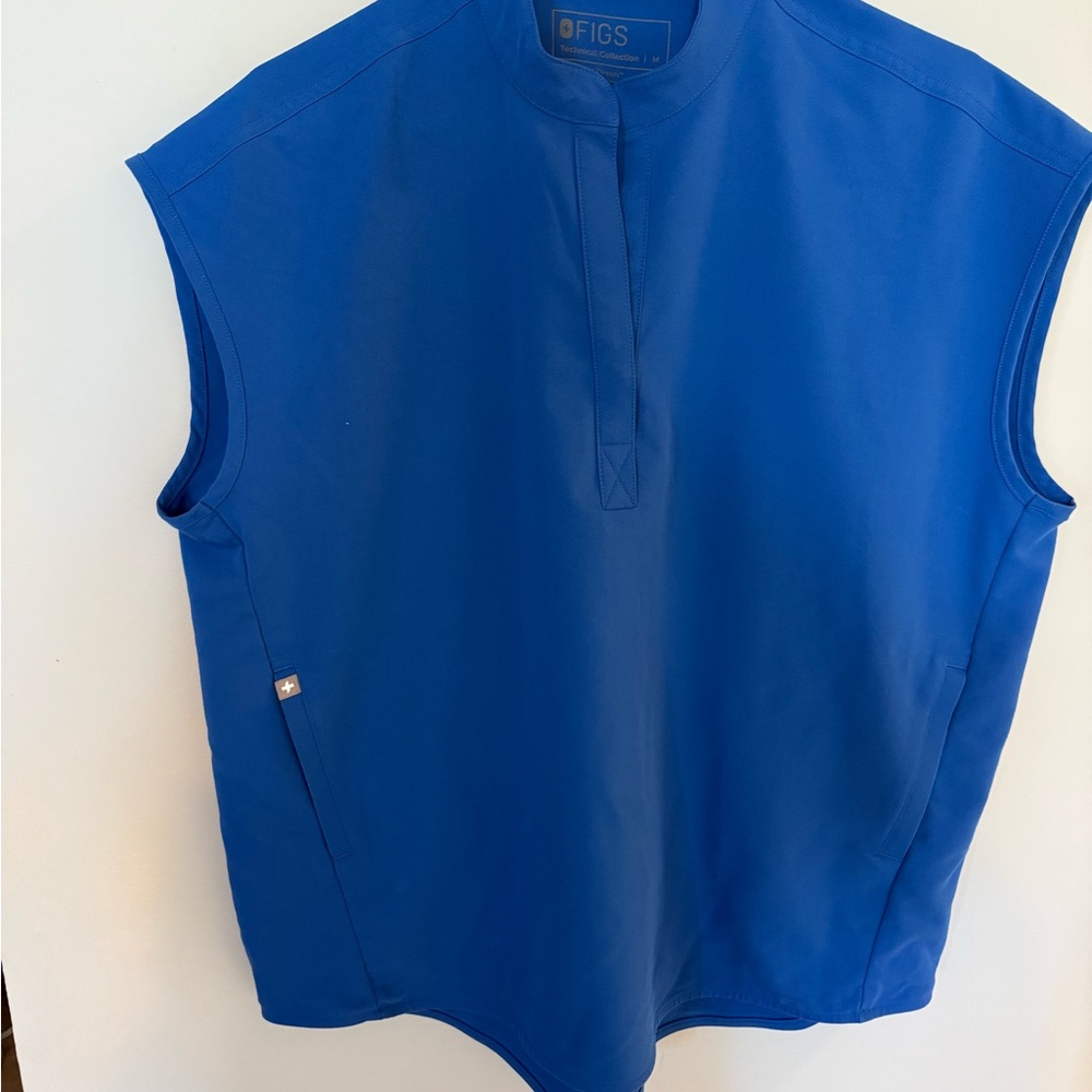 Figs Women's Blue Sleeveless Top